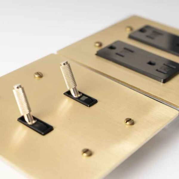 Customized Golden Black Retro Bronze SS Plate 30 Days Brass Knulred Toggle 110V American Standard Wall Switch Socke - Image 2